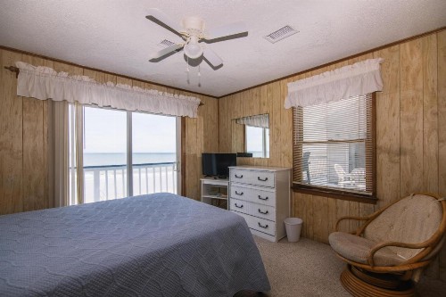 Sea Breeze - image 9