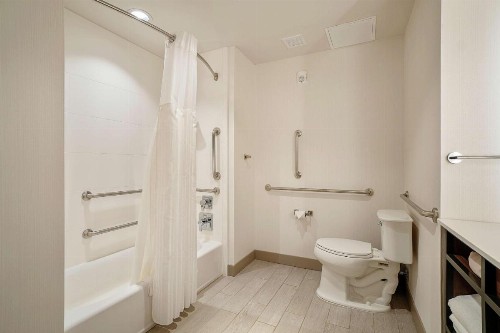 Hilton Garden Inn Edmond/Oklahoma City North - image 42