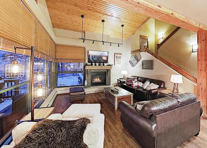 New Listing! Alpine Getaway With Deck Near Skiing Home