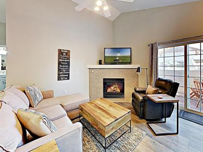 New Listing! Mountain-View Condo: Pool & Hot Tub condo