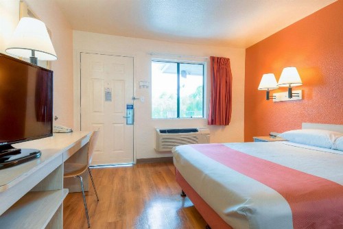 Motel 6-El Cajon CA - San Diego - image 38