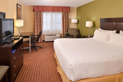 Holiday Inn Express Hotel & Suites El Centro - image 16