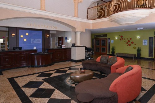 Holiday Inn Express Hotel & Suites El Centro - image 18
