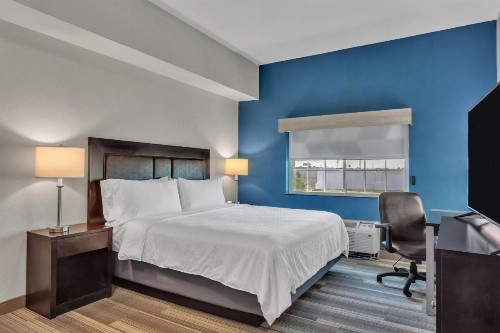 Holiday Inn Express Hotel & Suites El Centro - image 19
