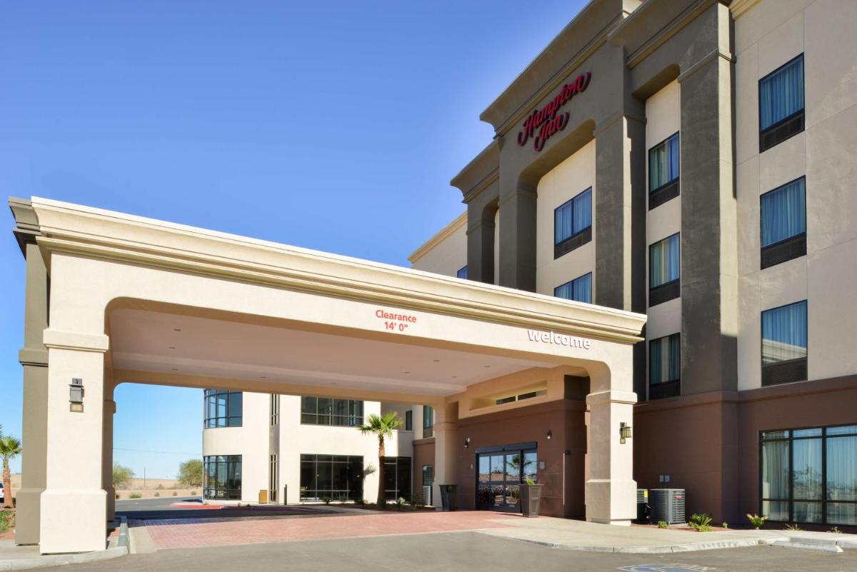 Hampton Inn El Centro - main image
