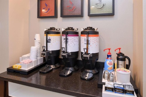 Hampton Inn El Centro - image 15