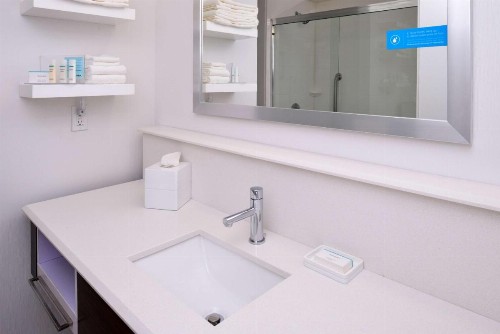 Hampton Inn El Centro - image 26