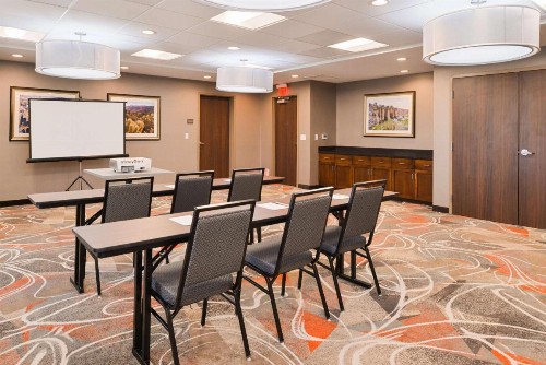 Hampton Inn El Centro - image 32