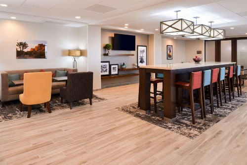 Hampton Inn El Centro - image 6