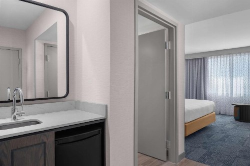 Embassy Suites by Hilton El Paso - image 10