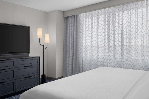 Embassy Suites by Hilton El Paso - image 15