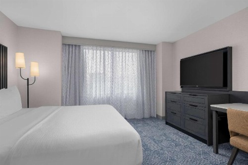 Embassy Suites by Hilton El Paso - image 23