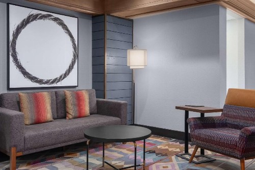 Embassy Suites by Hilton El Paso - image 4