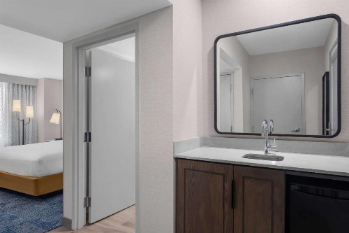 Embassy Suites by Hilton El Paso - image 41