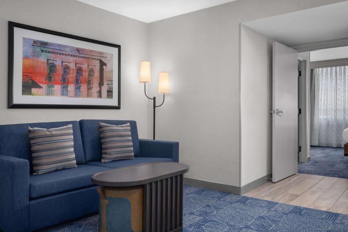 Embassy Suites by Hilton El Paso - image 6