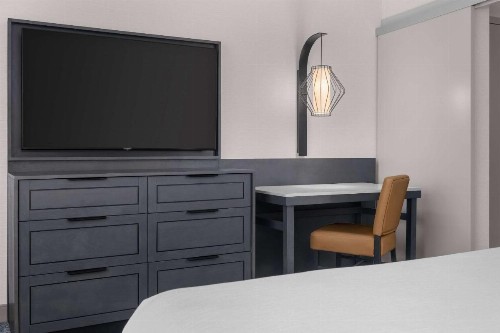 Embassy Suites by Hilton El Paso - image 7