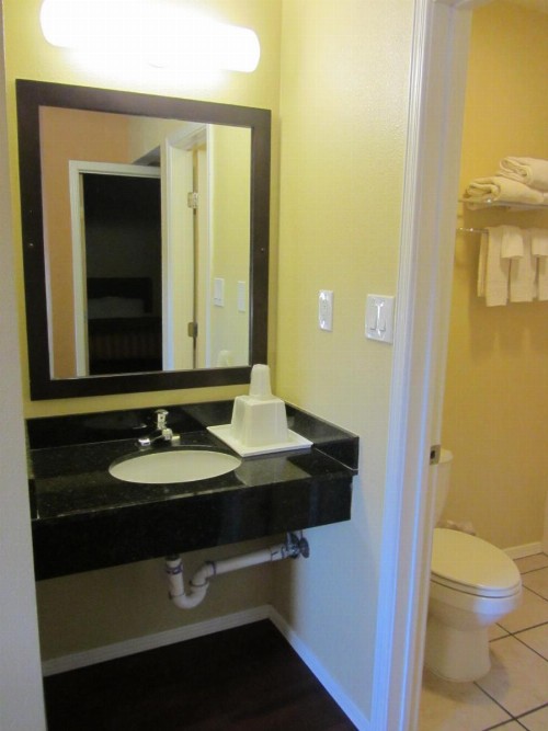 El Paso Inn TX - Airport - image 2