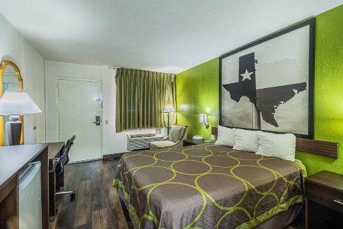 Super 8 by Wyndham El Paso Airport - image 18