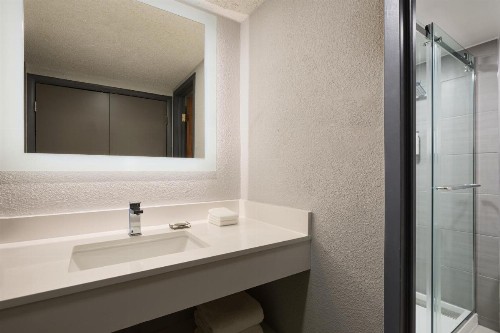 Marriott El Paso - image 9