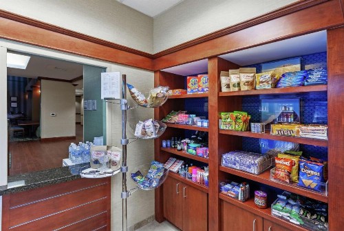 Hampton Inn & Suites El Paso West - image 13