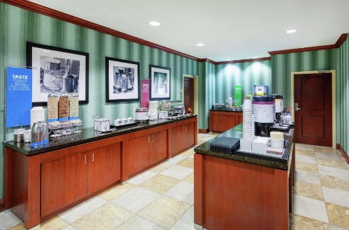 Hampton Inn & Suites El Paso West - image 14