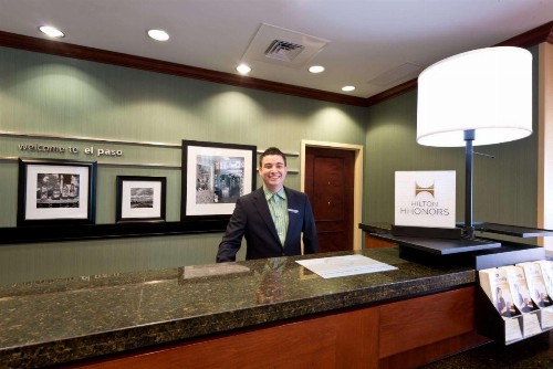 Hampton Inn & Suites El Paso West - image 9