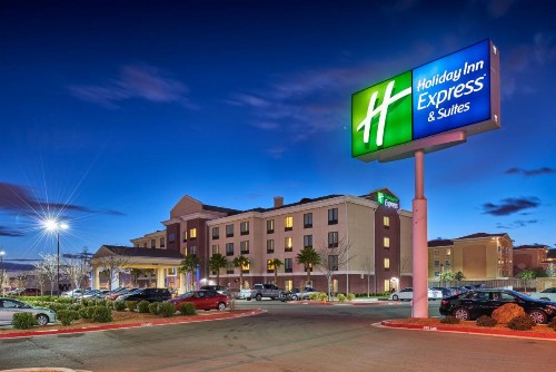 Holiday Inn Express & Suites El Paso Airport an IHG Hotel