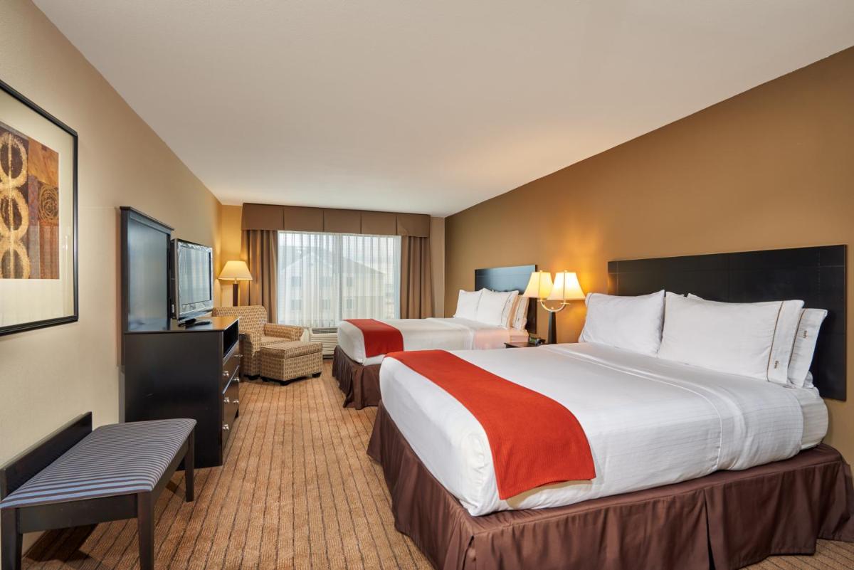 Holiday Inn Express & Suites El Paso Airport an IHG Hotel - image 6
