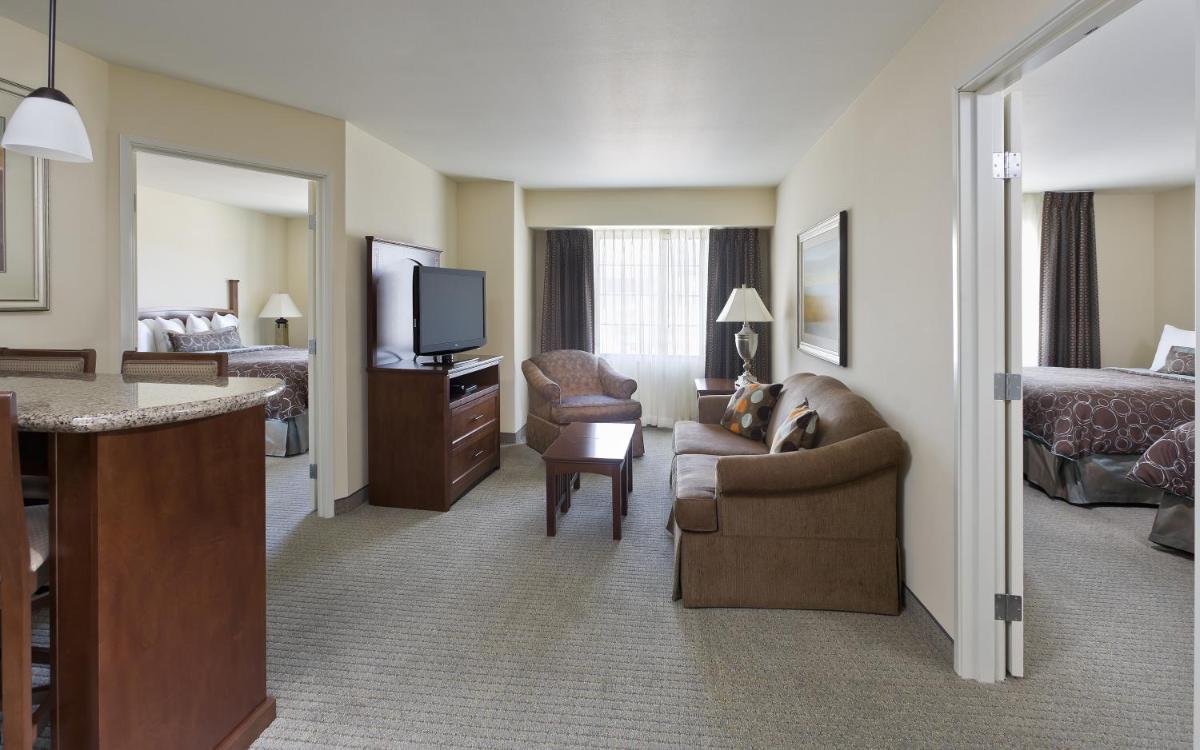 Staybridge Suites El Paso Airport an IHG Hotel - image 6