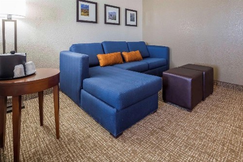 Comfort Suites El Paso Airport - image 21