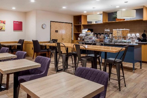 Comfort Suites El Paso Airport - image 23