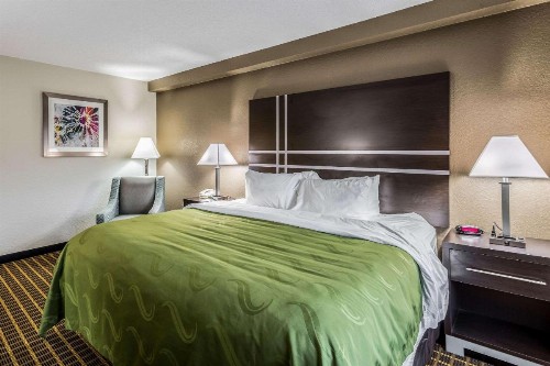 Quality Inn & Suites El Paso I-10 - image 2