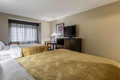 Quality Inn & Suites El Paso I-10 - image 5