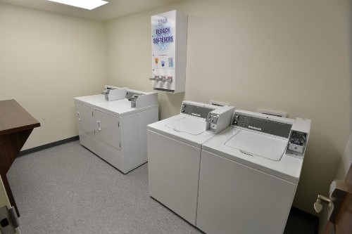 Hawthorn Suites by Wyndham El Paso - image 10