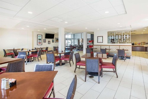 Hawthorn Suites by Wyndham El Paso - image 17