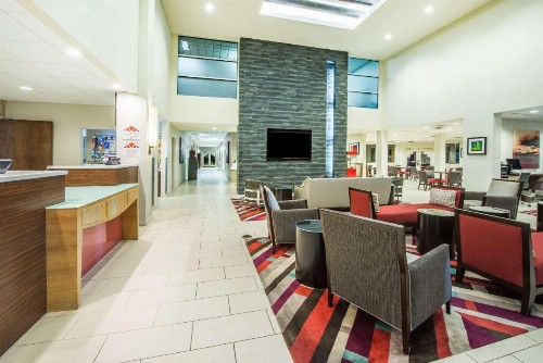 Hawthorn Suites by Wyndham El Paso - image 9