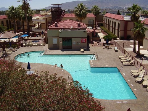 Wyndham El Paso Airport and Water Park - image 15