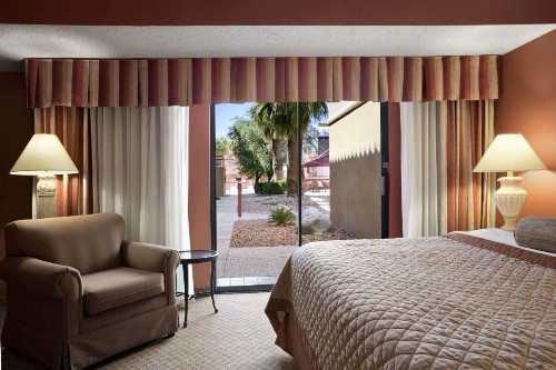 Wyndham El Paso Airport and Water Park - image 26