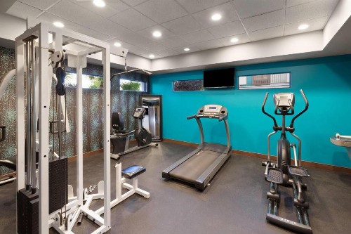 Ramada by Wyndham El Paso - image 9