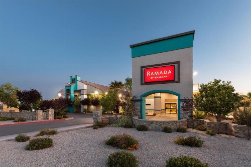 Ramada by Wyndham El Paso - image 2