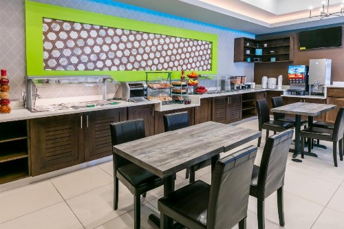 Ramada by Wyndham El Paso - image 30