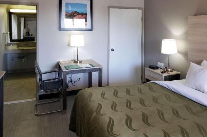 Quality Inn Airport East - image 10
