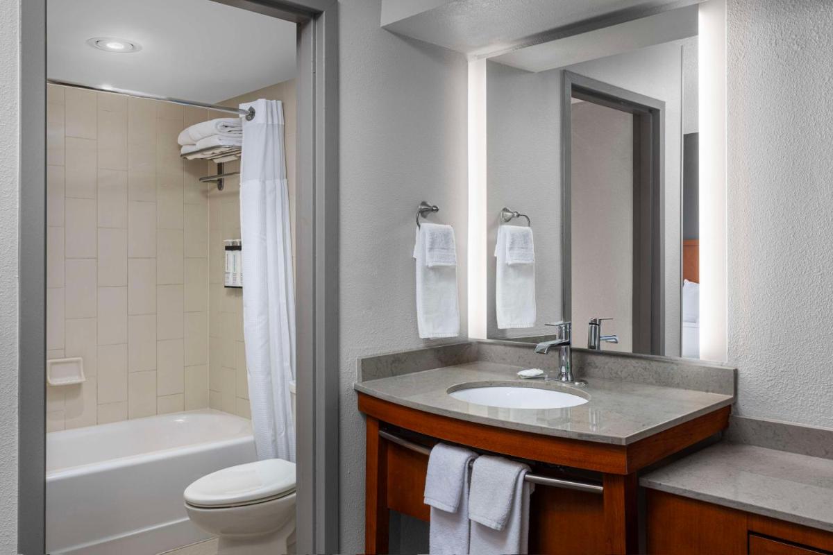 Hyatt Place El Paso Airport - image 6
