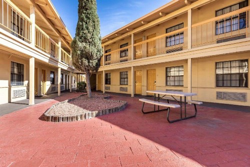 La Quinta Inn by Wyndham El Paso - Airport - image 11