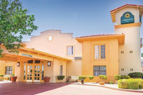 La Quinta Inn by Wyndham El Paso - Airport - image 9