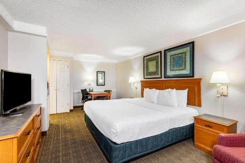 La Quinta Inn by Wyndham El Paso West - image 12