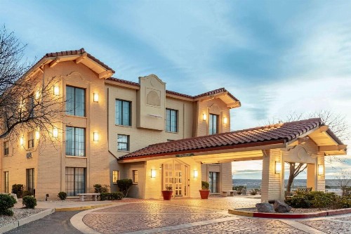 La Quinta Inn by Wyndham El Paso West - image 13