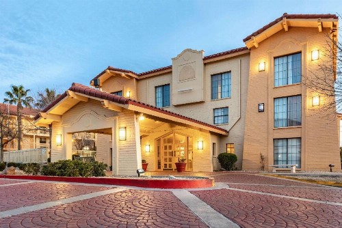 La Quinta Inn by Wyndham El Paso West - image 7