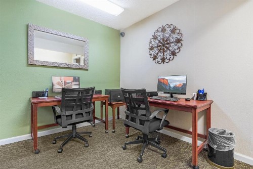 Chase Suite El Paso - image 19