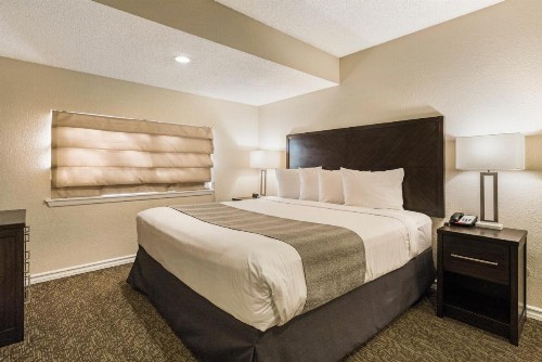 Chase Suite El Paso - image 23